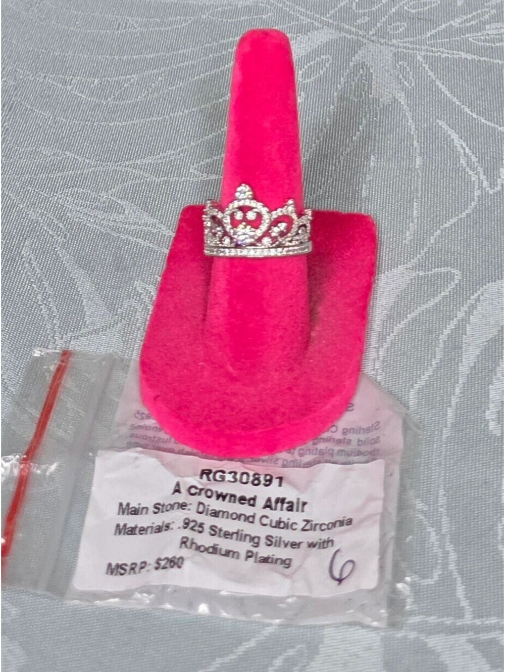 A Crowned Affair Sterling Silver and Cubic Zirconia Crown Ring Sz 6